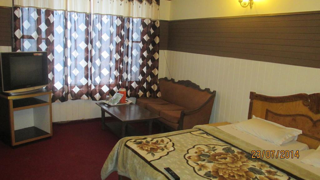 Hotel Bombay Palace Dalhousie Bilik gambar